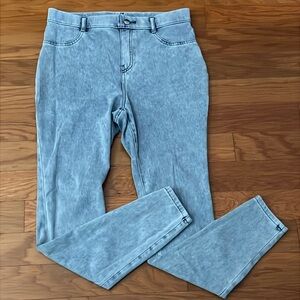 Time and Tru | Women’s jeans/ Leggings | Size: 8-10 (Meduim)
